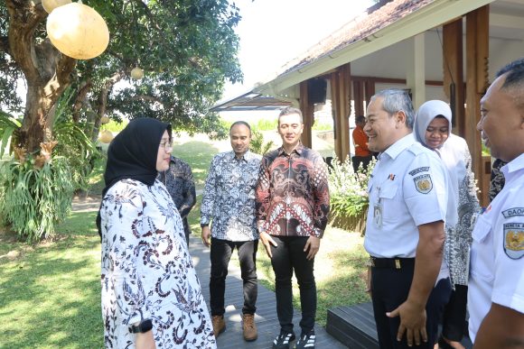 1001019600 KAI Bersama Pemkab Banyuwangi akan Bangun Kantong Parkir Atasi Kemacetan Pelabuhan Ketapang