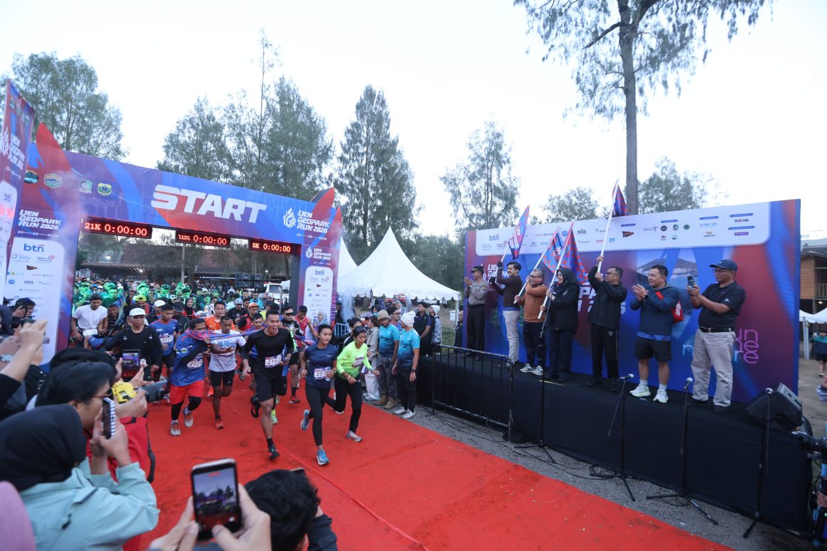 Susuri Pesona Alam Gunung Ijen, Sebanyak 839 Pelari Ramaikan Ijen Geopark Run 2026