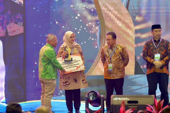 1001035552 Gotong Royong Perbaiki Ribuan Rumah Diapresiasi Pusat, Banyuwangi Dapat Insentif 300 Unit Bedah Rumah