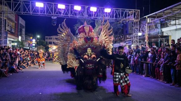 IMG-20260824-WA0009 From Local to Global, Atraksi Barong Kumbo Banyuwangi Pukau Ribuan Pasang Mata di Kebumen Fest 2026