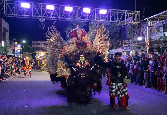 IMG-20260824-WA0009 From Local to Global, Atraksi Barong Kumbo Banyuwangi Pukau Ribuan Pasang Mata di Kebumen Fest 2026