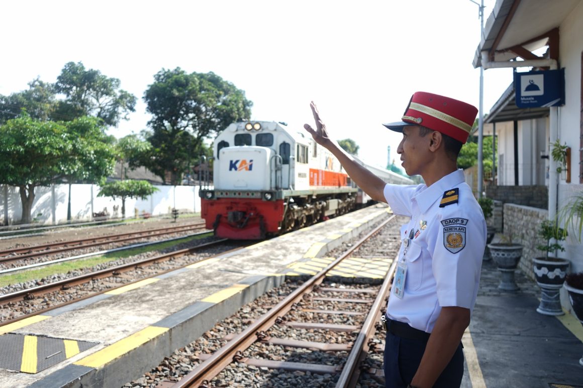 Gangguan Operasional di Klaten Berdampak pada Perjalanan KA Logawa, KAI Sampaikan Permohonan Maaf