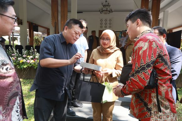 Investor Tiongkok Lirik Banyuwangi Kembangkan Industri Tiram Berkelanjutan
