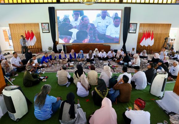 1001042813 Gesah Pendidikan Bareng Bupati Ipuk, Beasiswa hingga Masa Depan Anak Disabilitas Jadi Pembahasan