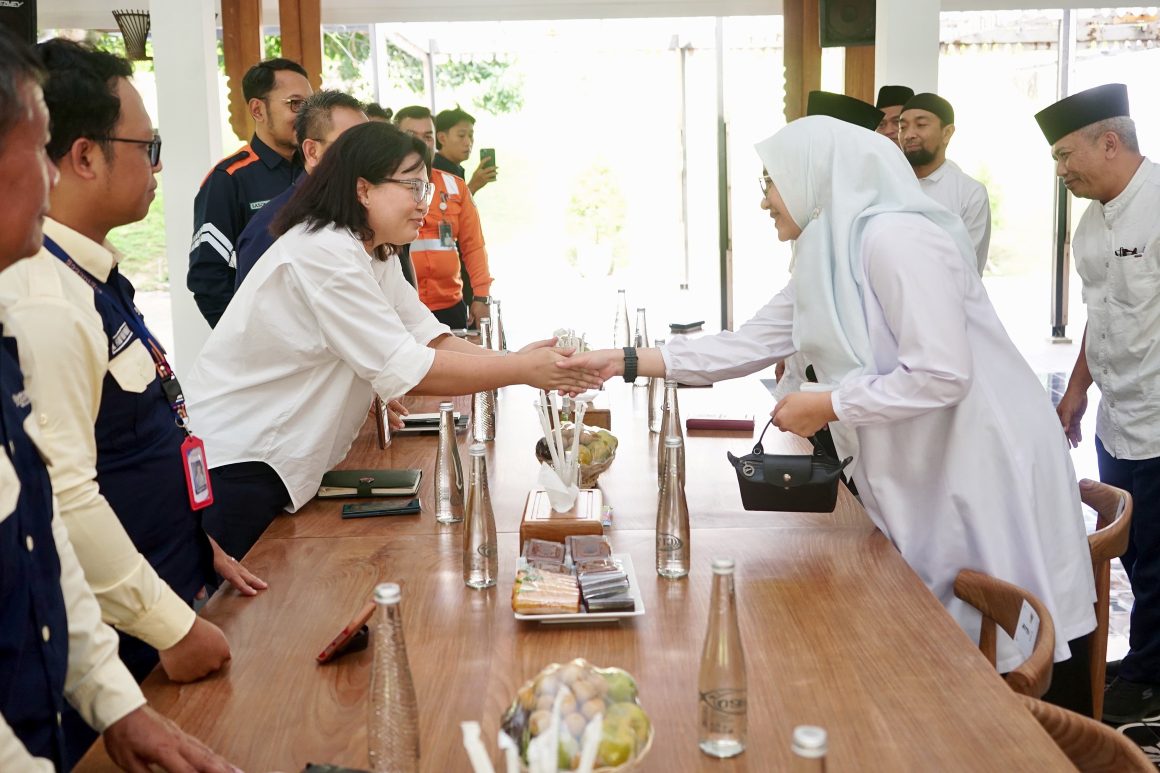1001058196 Punya Potensi Besar, KAI Pilih Banyuwangi Buka Layanan Baru Angkutan Ternak dan Pertanian