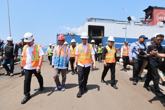 1001079737 Kapasitas Dermaga Pelabuhan Ketapang di Lahan Pemprov Jatim akan Ditingkatkan