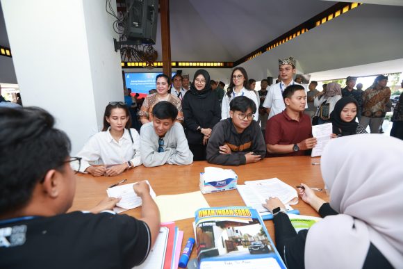 1001087550 Akad Massal KPR Subsidi di Banyuwangi, Bupati Ipuk Dorong Akses Rumah Terjangkau