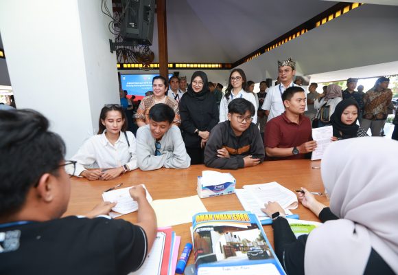 1001087550 Akad Massal KPR Subsidi di Banyuwangi, Bupati Ipuk Dorong Akses Rumah Terjangkau