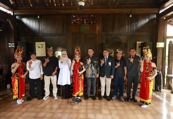 1001094757 Digelar 24 Oktober, Mengusung Konsep Baru “Gandrung Sewu Banyuwangi” Dilaksanakan Malam Hari