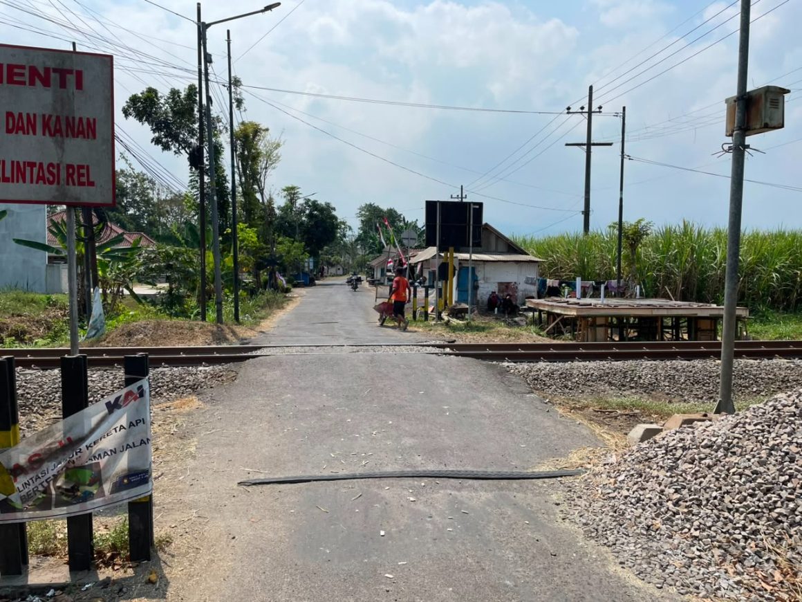 IMG-20260829-WA0004 Perkuat Keselamatan Perlintasan, KAI Daop 9 Jember Bangun 96 JPL dan Siapkan 400 Petugas