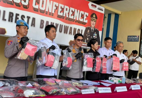 Operasi Tumpas Semeru 2026, Polresta Banyuwangi Tangkap Pasutri Pengedar Sabu