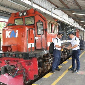 Kenali Deadman Device, Sistem Pengaman Lokomotif yang Menjaga Keselamatan Perjalanan Kereta Api