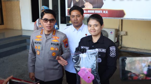 IMG-20260902-WA0008 Ganja Ditemukan di Kamar Penginapan G-Land, WN Rusia Jadi Tersangka