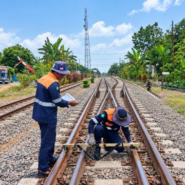 IMG-20260916-WA0012 Antisipasi Anomali Rel, KAI Daop 9 Jember Perketat Pemeriksaan di Tengah Cuaca Ekstrem
