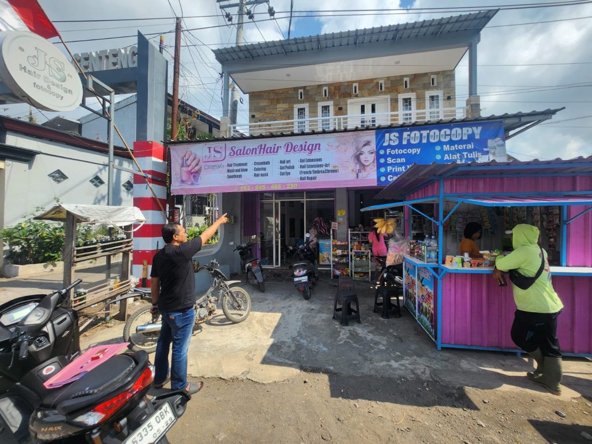 Masuk Lewat Tiang Listrik, Pencurian Toko-Salon di Genteng Terungkap Kurang dari 24 Jam
