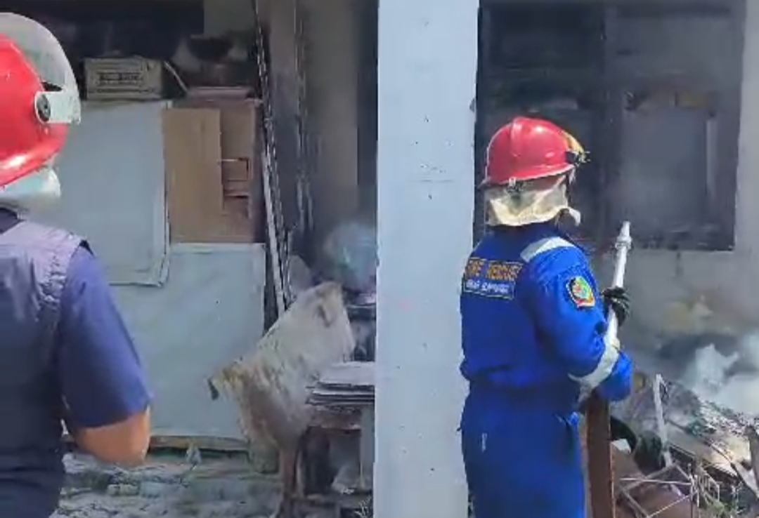 IMG_20260929_132639 Gudang Arsip Kantor Dinas Kesehatan Banyuwangi Terbakar