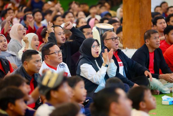 1001105075 Nobar Final di Pendopo Banyuwangi Berakhir Sukacita, Bupati Ipuk Syukuri Kemenangan Garuda
