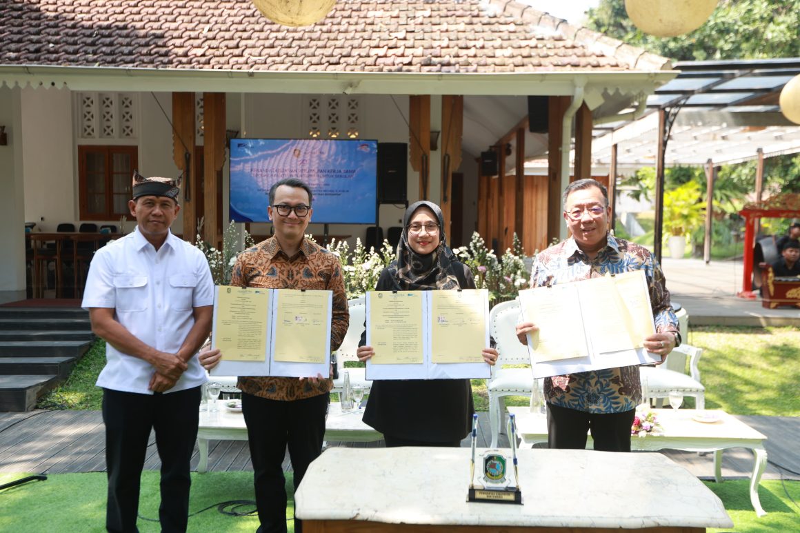 1001113630 Kolaborasi Pemkab Banyuwangi dan Astra, Perkuat Literasi hingga Seni Budaya di Sekolah