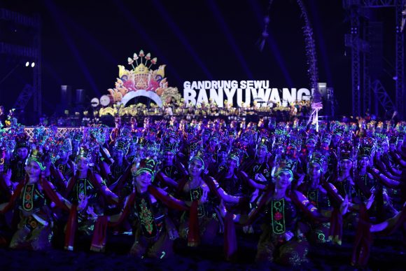 1001147953 Bangga Tampil di Gandrung Sewu Banyuwangi, Penari : Ingin Ikut Lagi Tahun Depan
