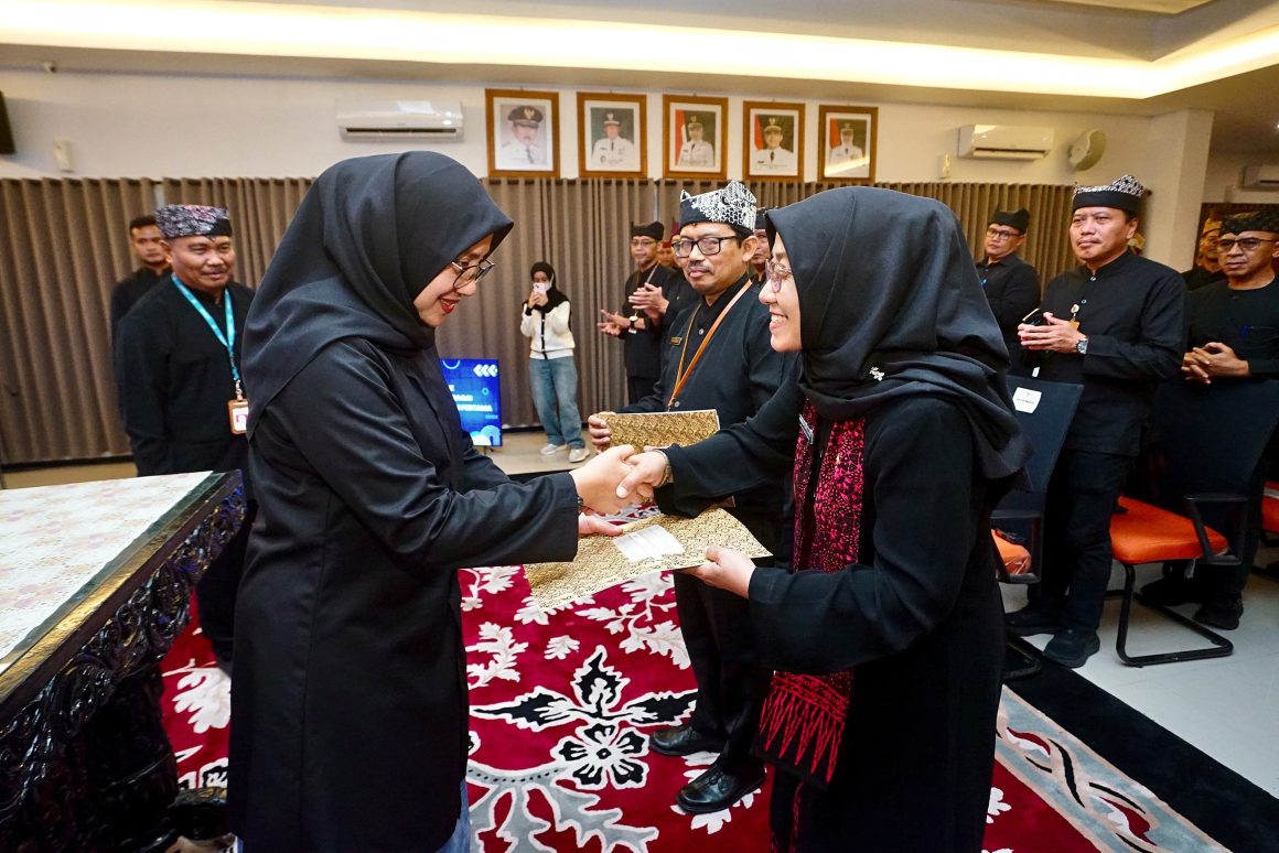 1001155646-1 Pemkab Tekankan Pendidikan Karakter, Kepala Sekolah Diminta Hadir dan Peka terhadap Persoalan Siswa