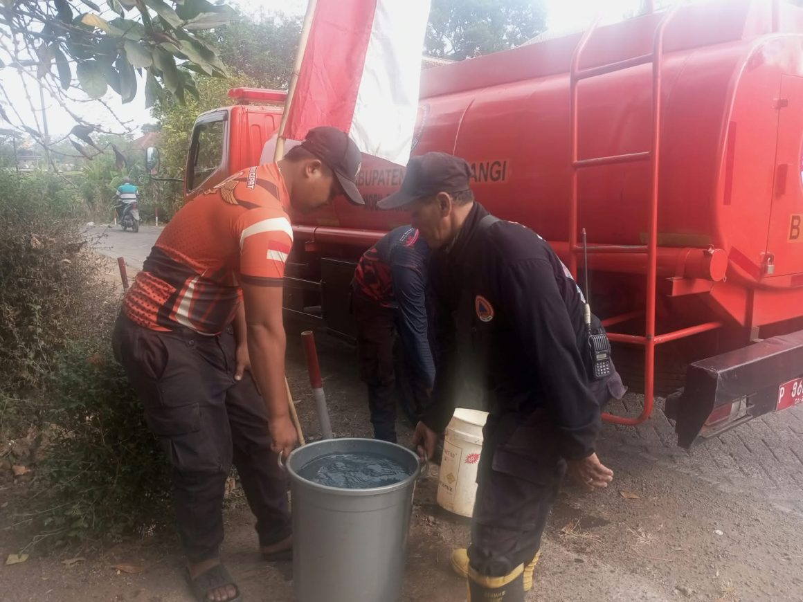 Kemarau Panjang, 400 KK di Genteng Banyuwangi Digerojok 10 Ribu Liter Air