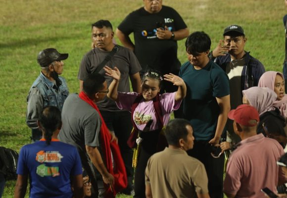 IMG-20261011-WA0006 Latihan Gandrung Sewu di Banyuwangi Diwarnai Insiden Puluhan Penari Histeris