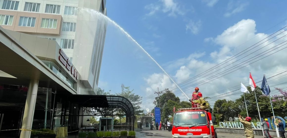 Aston Hotel Banyuwangi Uji Kesiapsiagaan Hadapi Kebakaran
