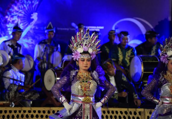IMG-20261023-WA0007 Menjadi Pembuka Perhelatan Gandrung Sewu, Kuntulan Caruk Tampil Meriah