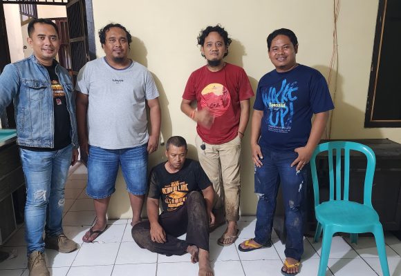 IMG-20261026-WA0010 Curi Dompet di Rak Motor saat Pemilik Antar Anak Potong Rambut, Pria di Banyuwangi Ditangkap