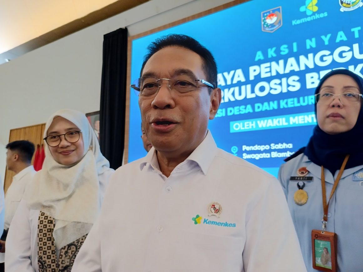 Usai Tinjau Rumah Sakit di Genteng, Wamenkes Benjamin: Meski di Pinggiran, Fasilitasnya Lengkap